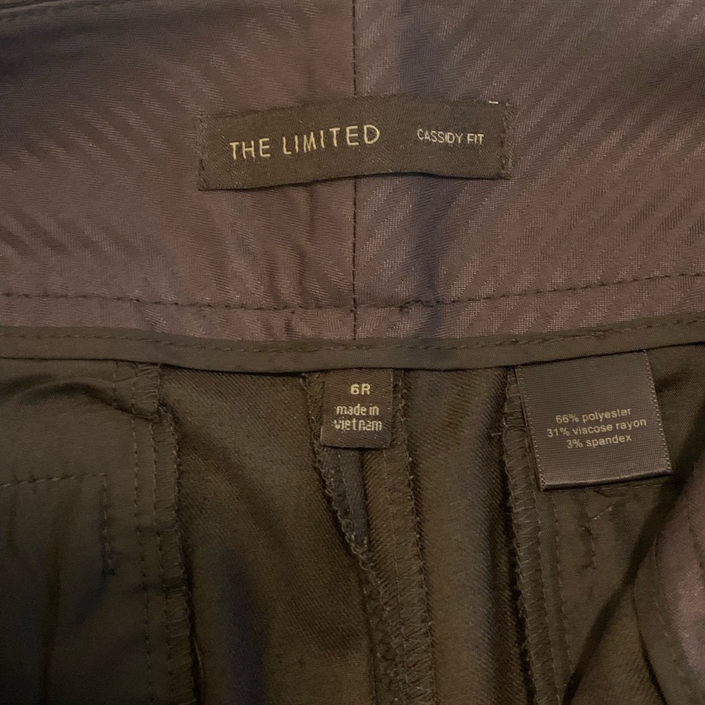 THE LIMITED Women’s brown suit. Size 4 jacket with size 6 pants. - Picture 6 of 6